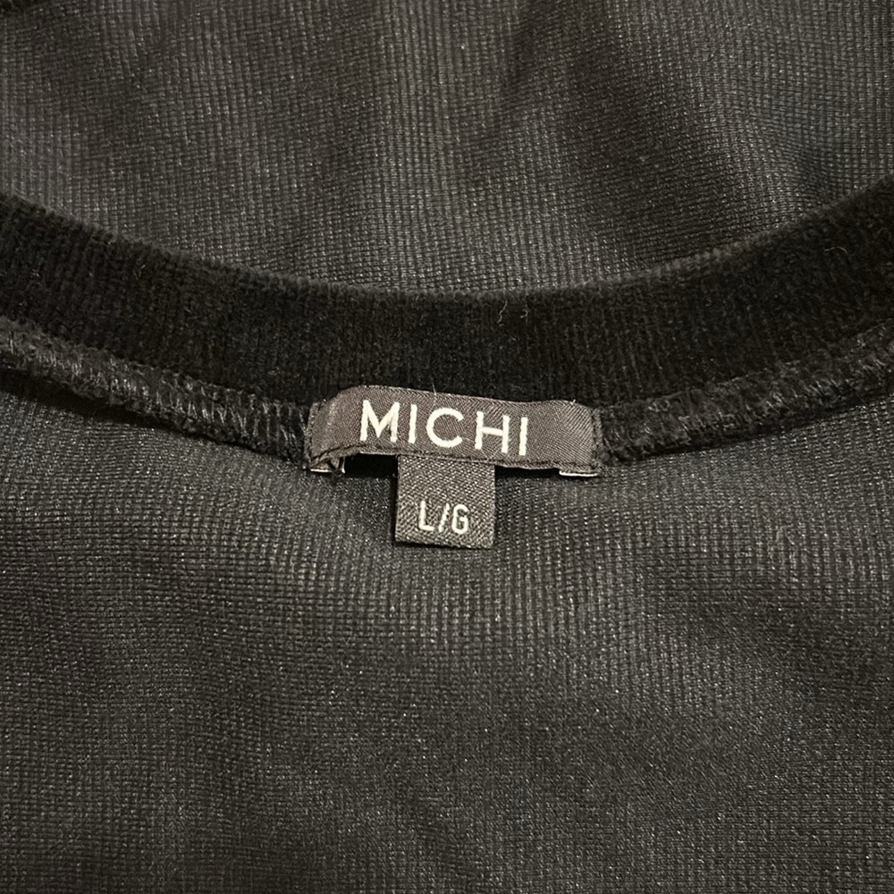 Michi - Picture 12 of 14